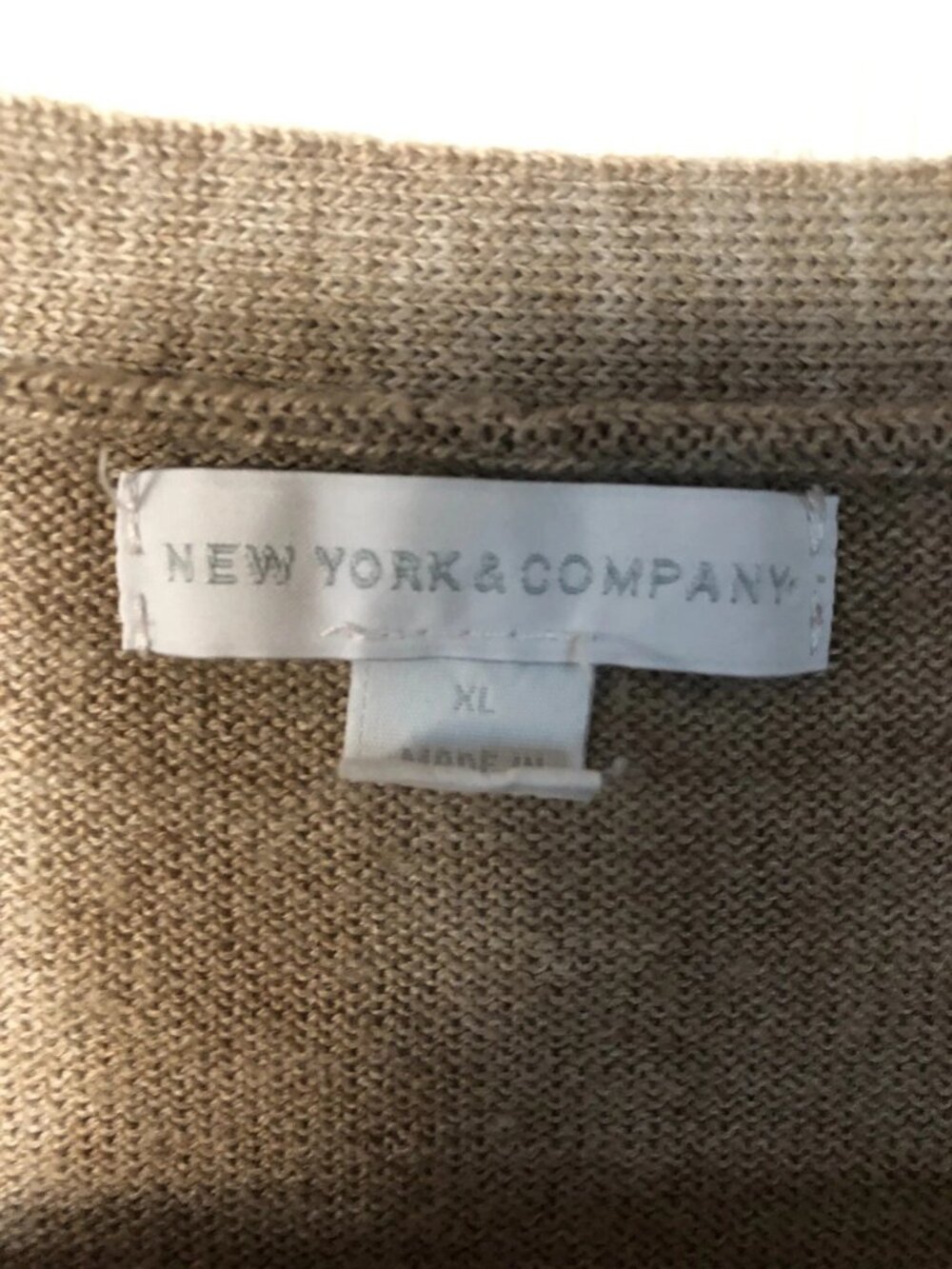 New York & Company Women's Beige V-Neck Pullover Long Sleeve Argyle Size XL - Picture 5 of 12